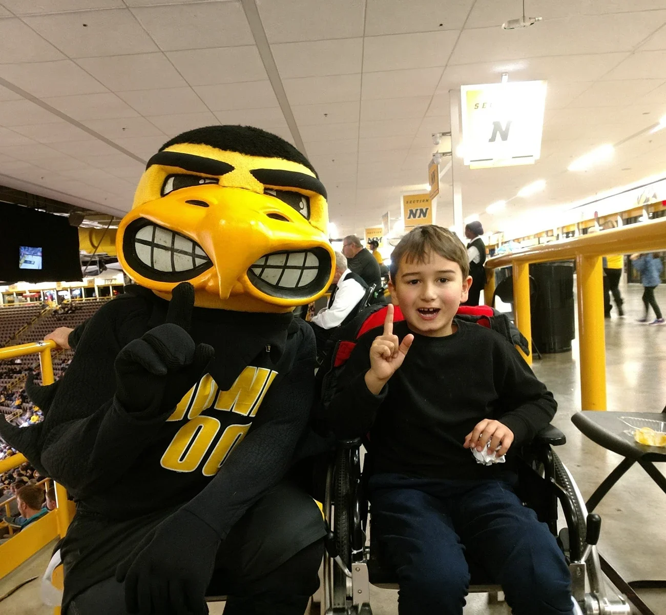 hero-kid-hawkeye